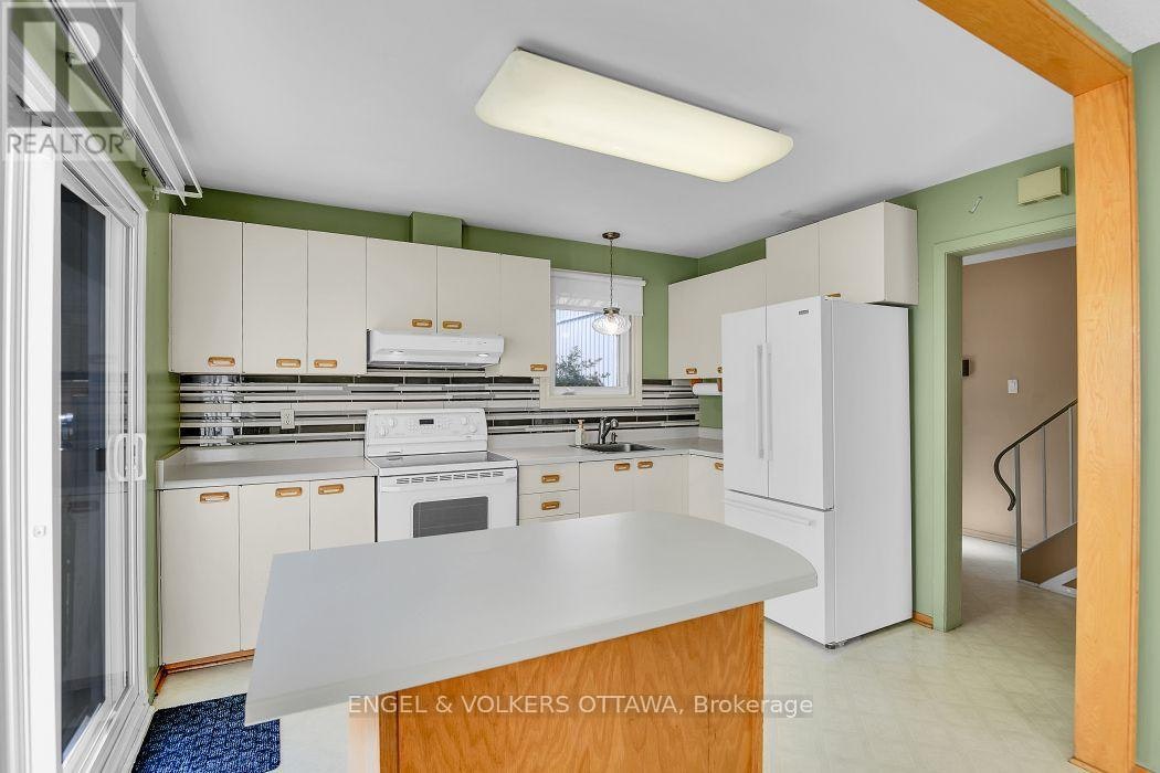 110-837 Eastvale Drive, Ottawa, ON, K1J 7T5 - 17