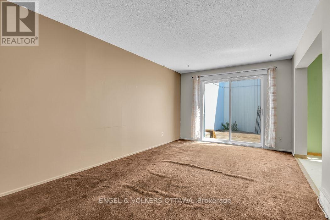 110-837 Eastvale Drive, Ottawa, ON, K1J 7T5 - 10