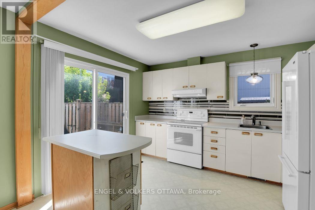 110-837 Eastvale Drive, Ottawa, ON, K1J 7T5 - 16