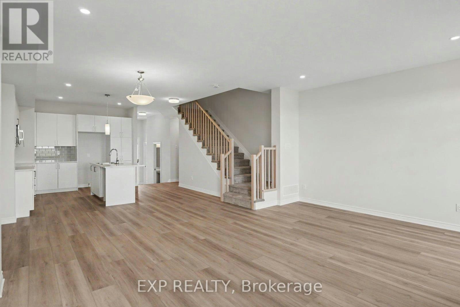 288 Labelle Street, Russell, ON, K0A 1W0 - 4