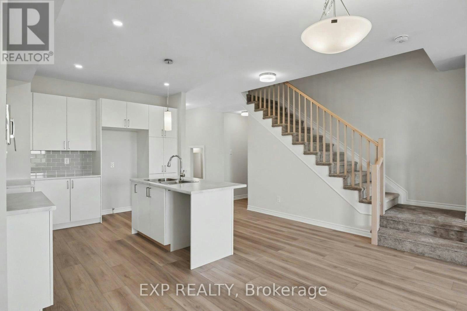 288 Labelle Street, Russell, ON, K0A 1W0 - 9