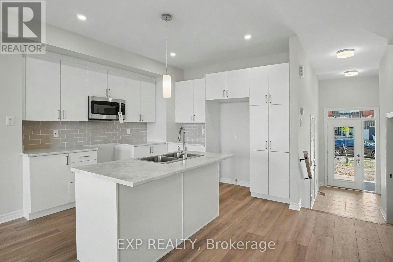 288 Labelle Street, Russell, ON, K0A 1W0 - 7