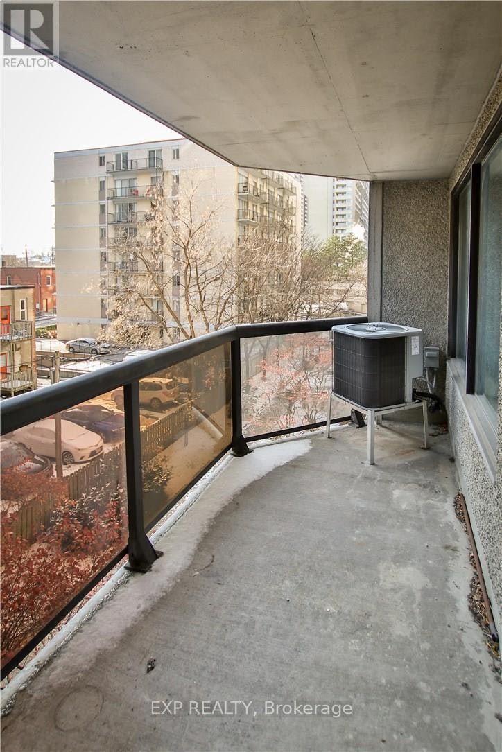 403-470 Laurier Avenue W, Ottawa, ON, K1R 7W9 - 15