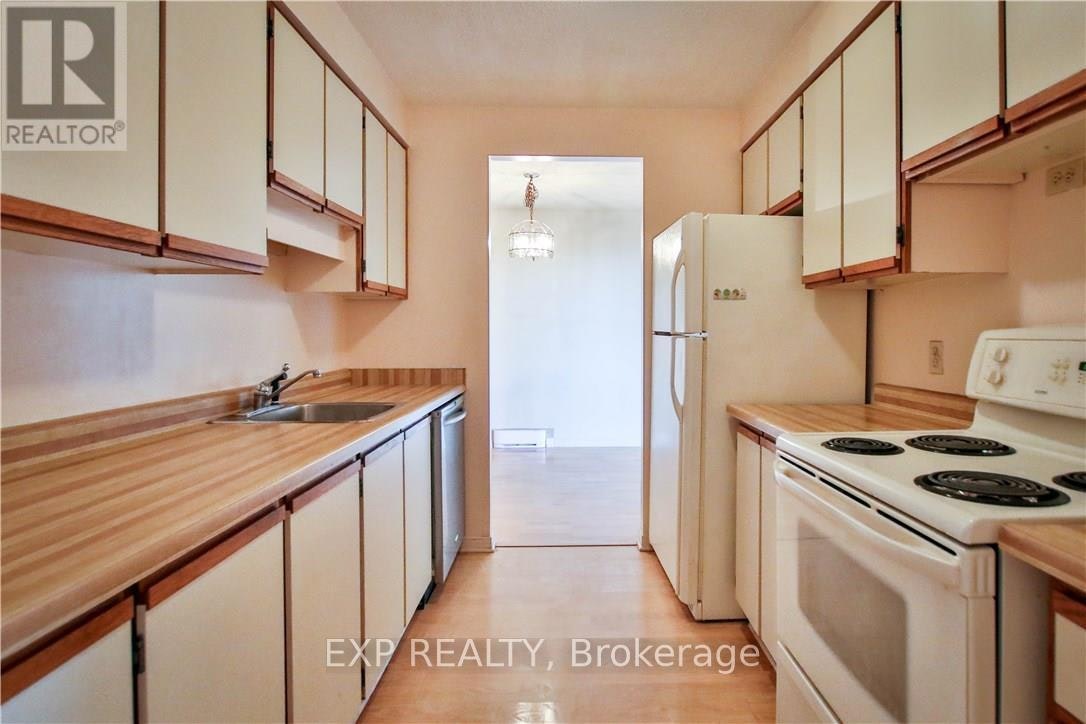 403-470 Laurier Avenue W, Ottawa, ON, K1R 7W9 - 4