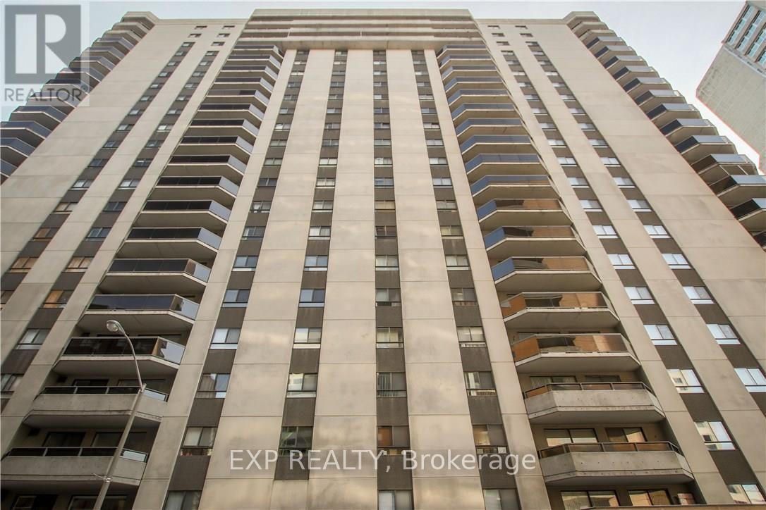 403-470 Laurier Avenue W, Ottawa, ON, K1R 7W9 - 2