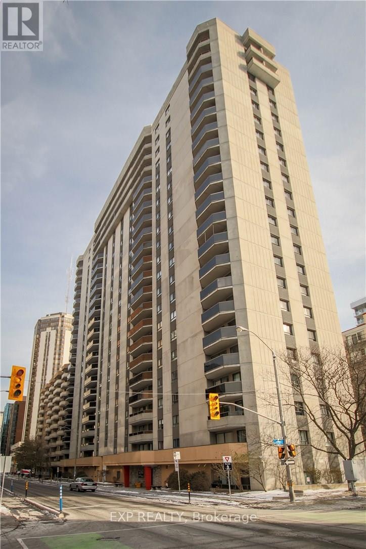 403-470 Laurier Avenue W, Ottawa, ON, K1R 7W9