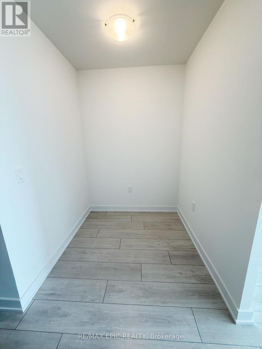 901-5858 Yonge Street, Toronto, ON, M2M 0C6 - 7