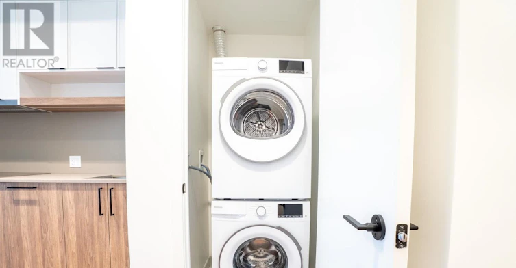 201-91 Montclair Avenue, Toronto, ON, M5P 0B1 - 12