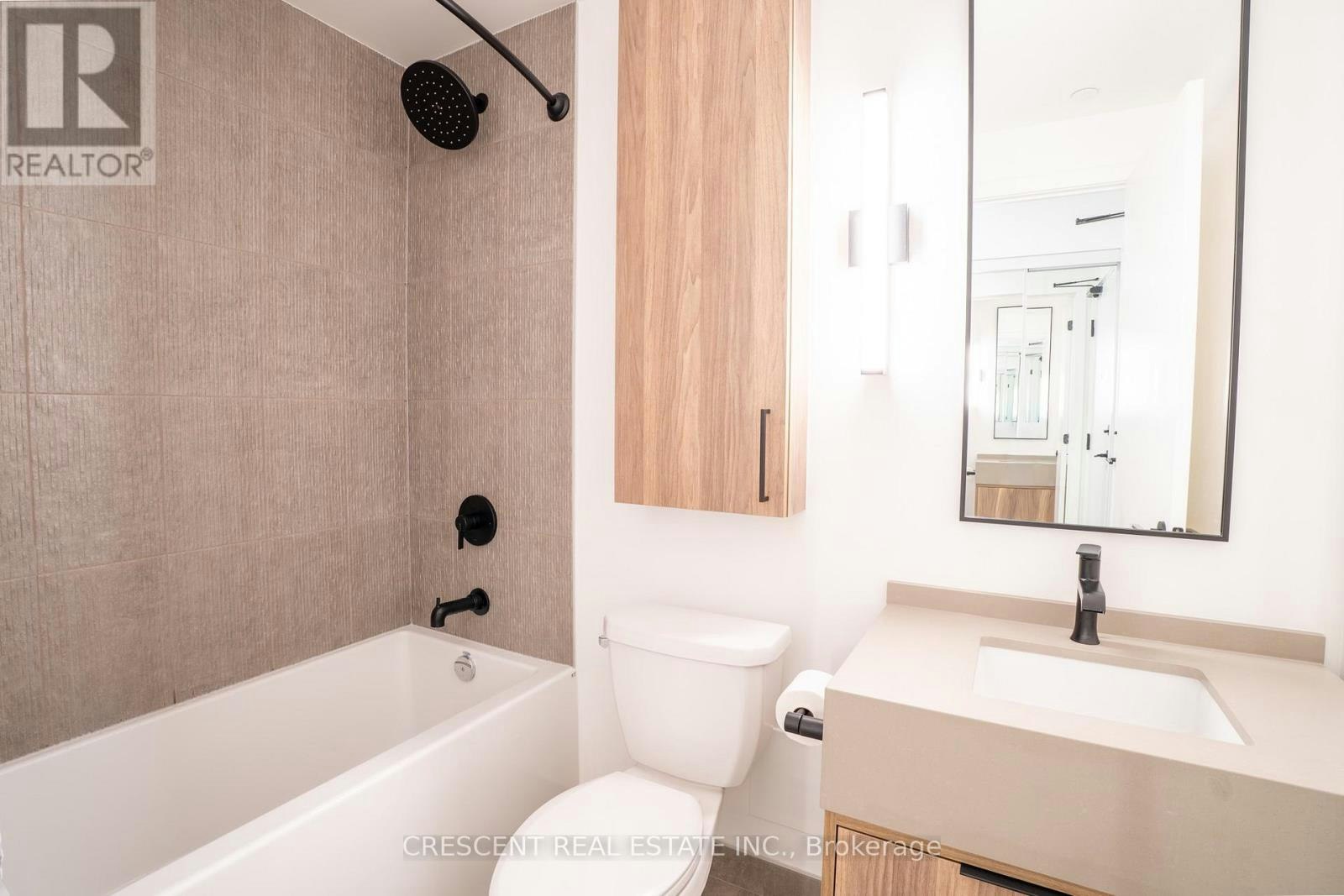 201-91 Montclair Avenue, Toronto, ON, M5P 0B1 - 11