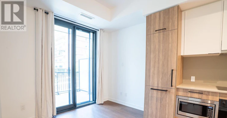 201-91 Montclair Avenue, Toronto, ON, M5P 0B1 - 4