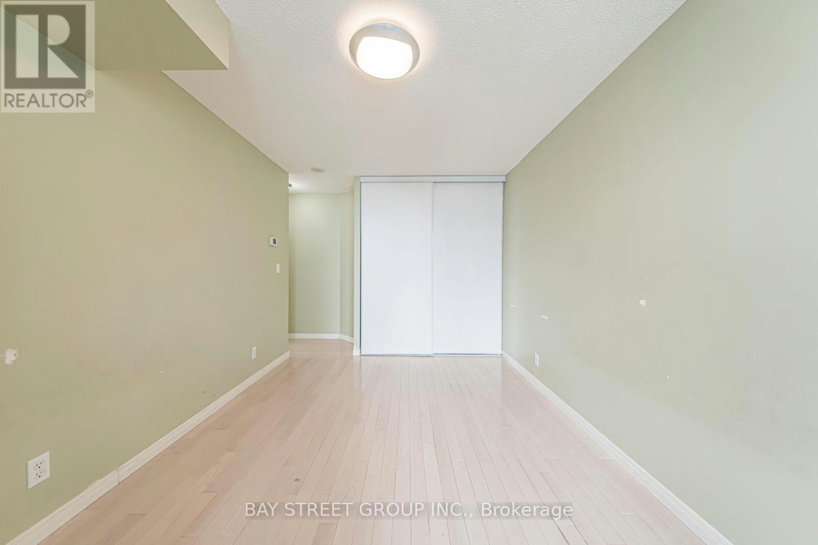 3802-23 Hollywood Avenue, Toronto, ON, M2N 7L8 - 23