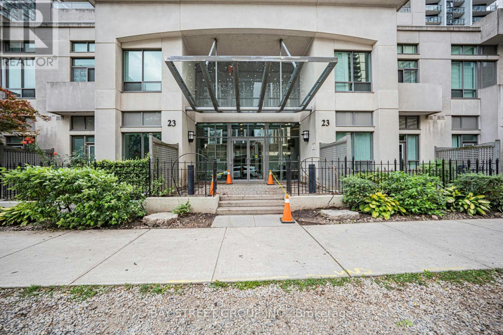 3802-23 Hollywood Avenue, Toronto, ON, M2N 7L8 - 4