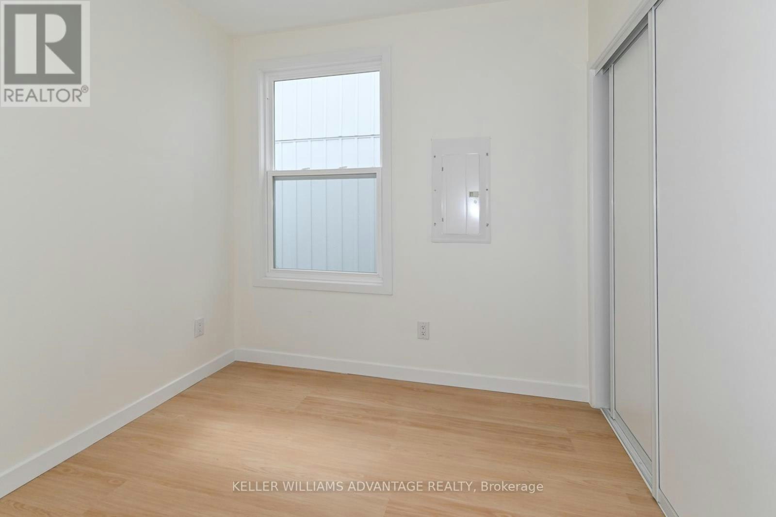 UPPER-113 Woodbine Avenue, Toronto, ON, M4L 3P1 - 13