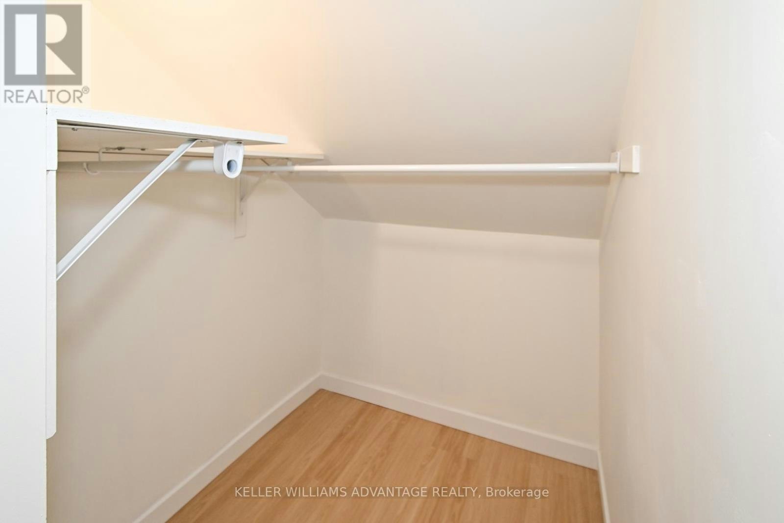 UPPER-113 Woodbine Avenue, Toronto, ON, M4L 3P1 - 15