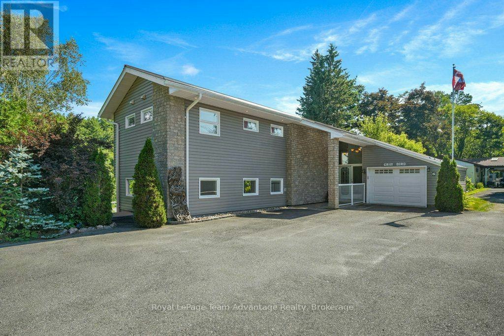 6 Ginnie Street, Parry Sound, ON, P2A 1L1