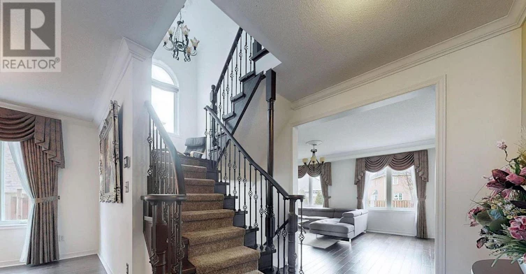 18 Bridleford Court, Markham, ON, L3P 7Z2 - 18