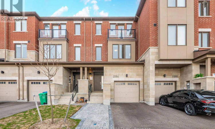 5186 Viola Desmond Drive