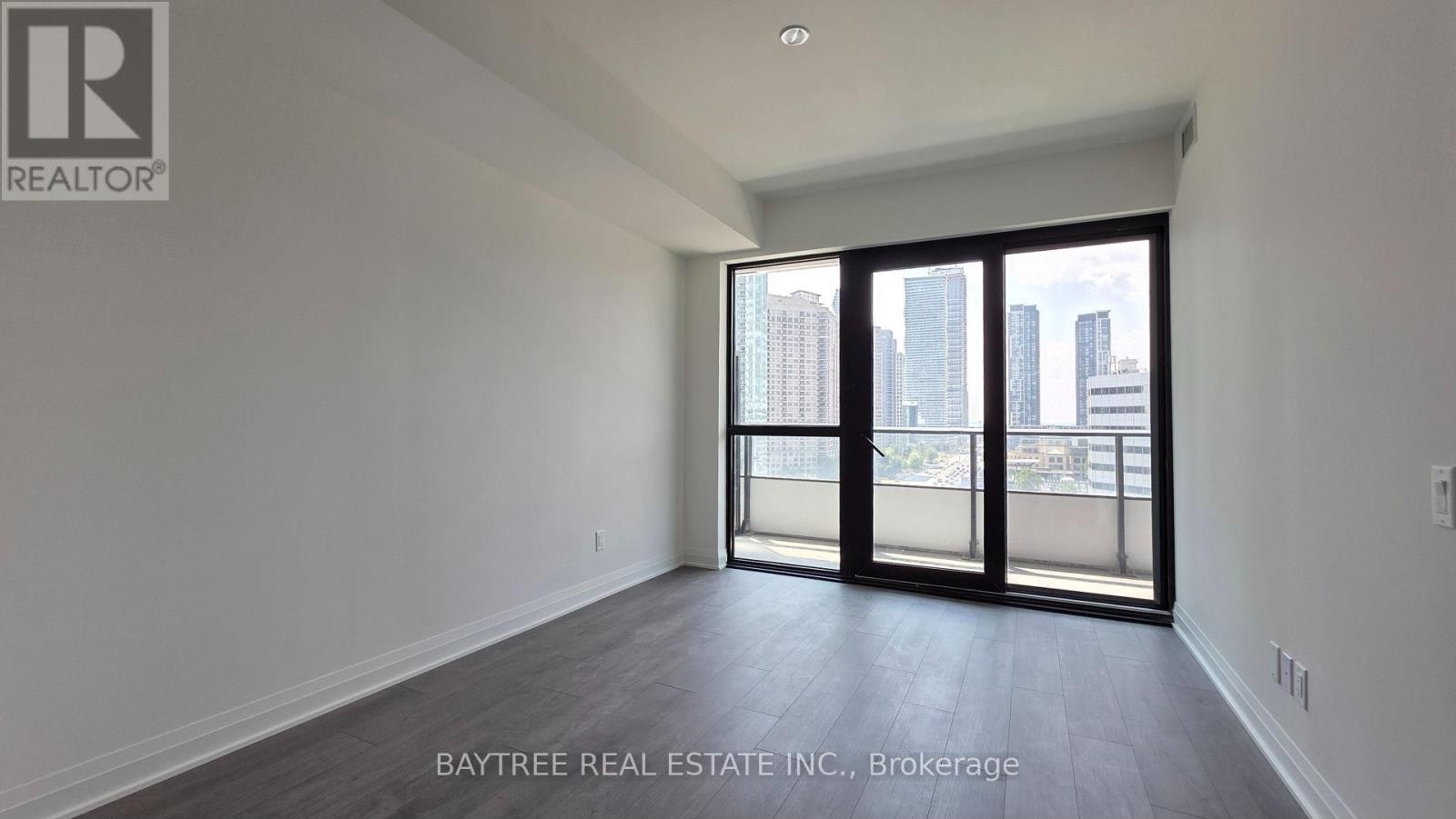 1006-4015 The Exchange, Mississauga, ON, L5B 0N9 - 5