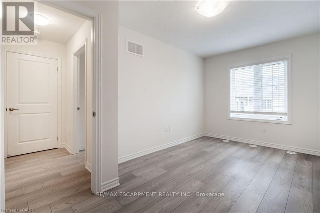 39-305 Garner Road, Hamilton, ON, L9G 5E6 - 34