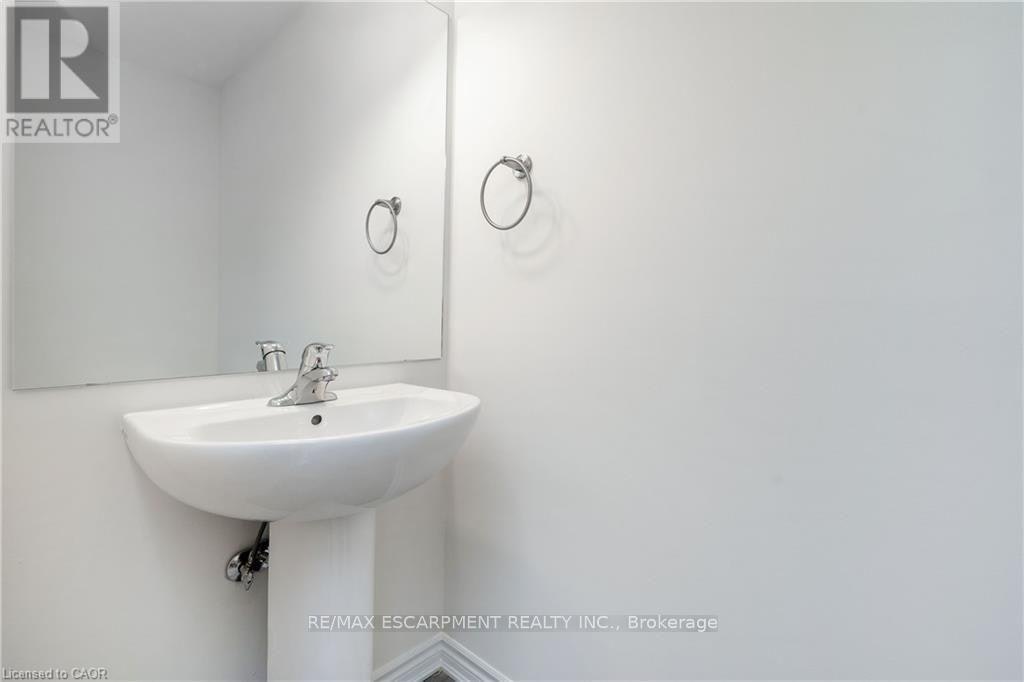 39-305 Garner Road, Hamilton, ON, L9G 5E6 - 8