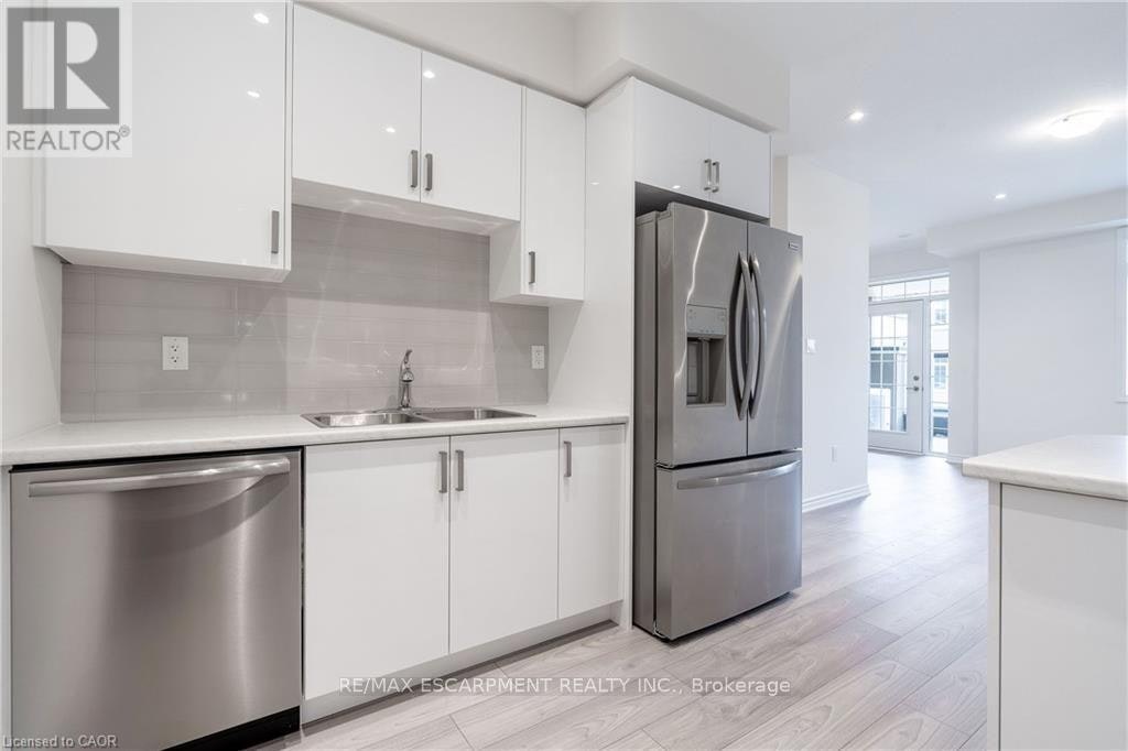 39-305 Garner Road, Hamilton, ON, L9G 5E6 - 17