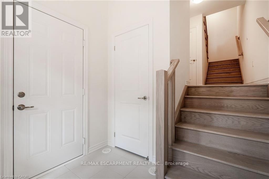 39-305 Garner Road, Hamilton, ON, L9G 5E6 - 4