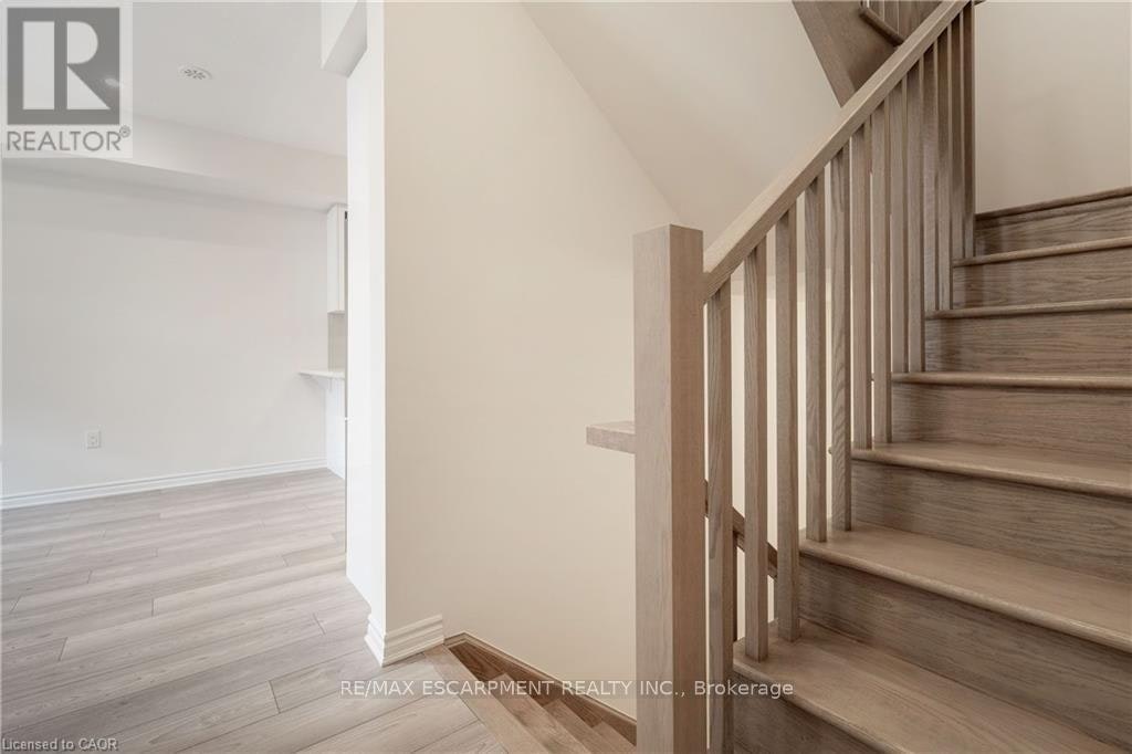39-305 Garner Road, Hamilton, ON, L9G 5E6 - 9