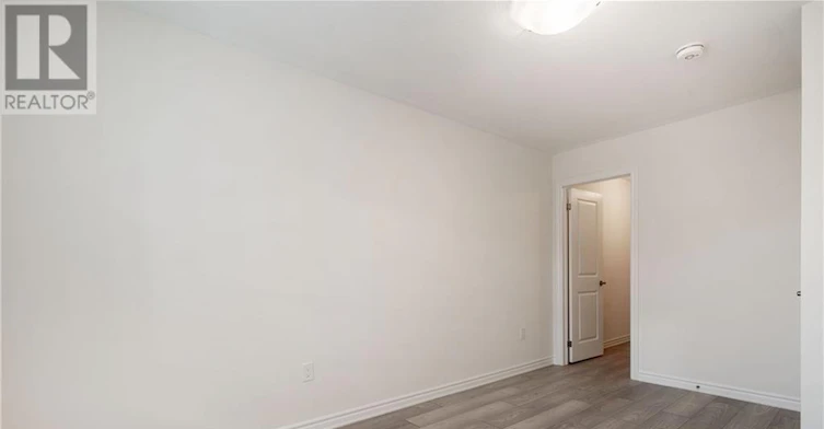 39-305 Garner Road, Hamilton, ON, L9G 5E6 - 35