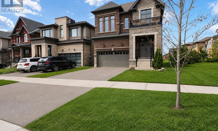 169 Silverwood Crescent