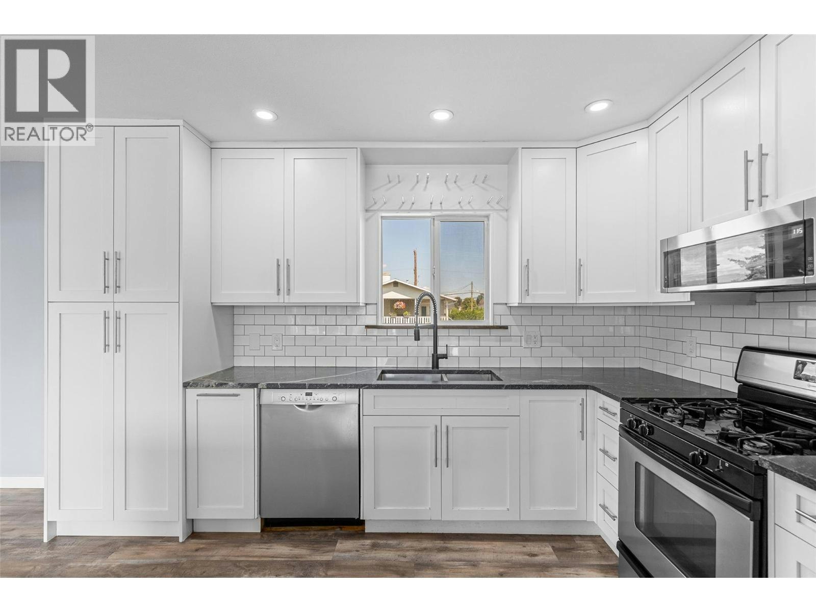 420 Hillaby Avenue, Kelowna, BC, V1X 6G2 - 13