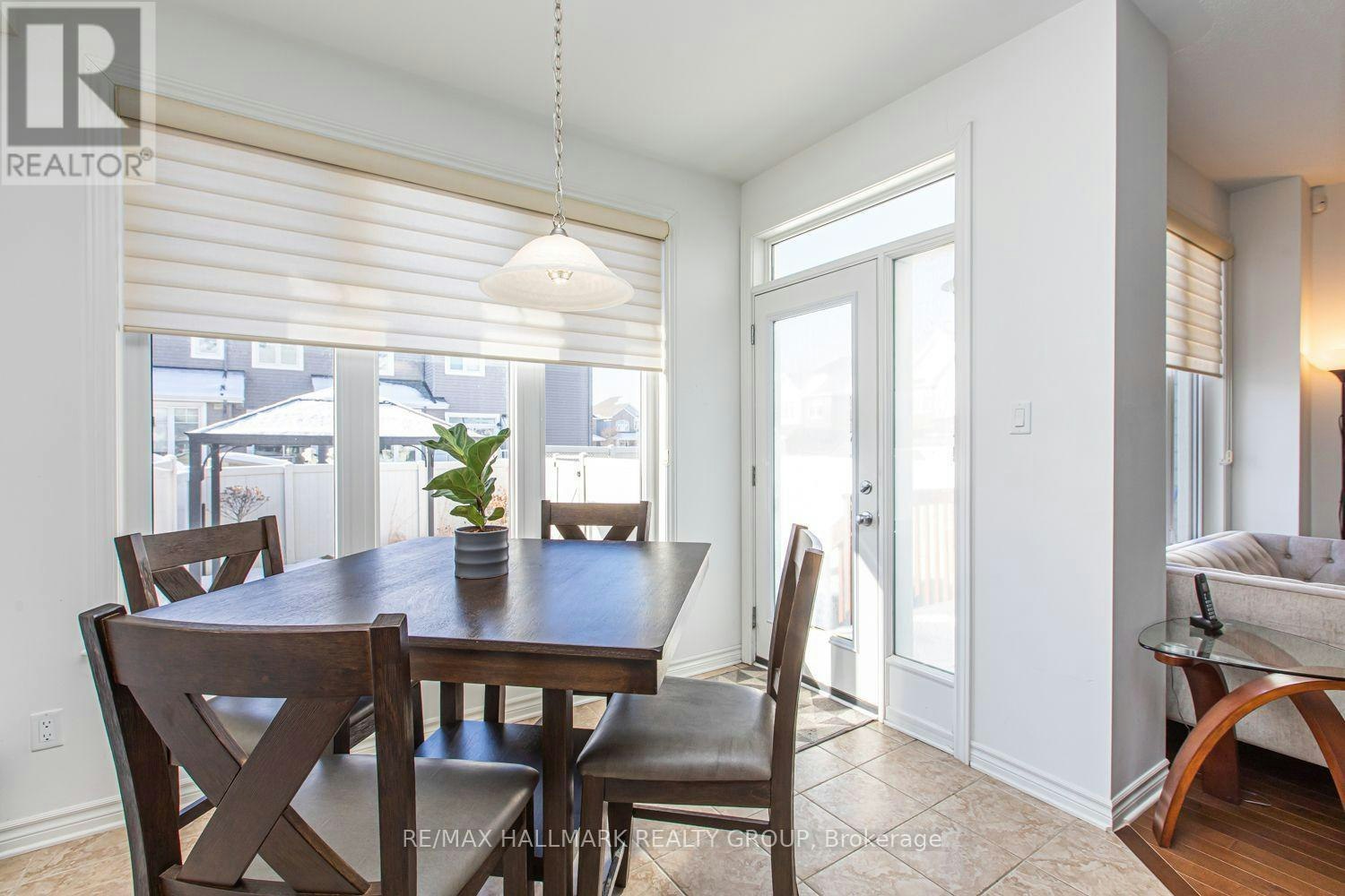534 Rochefort Circle, Ottawa, ON, K4A 0M8 - 11