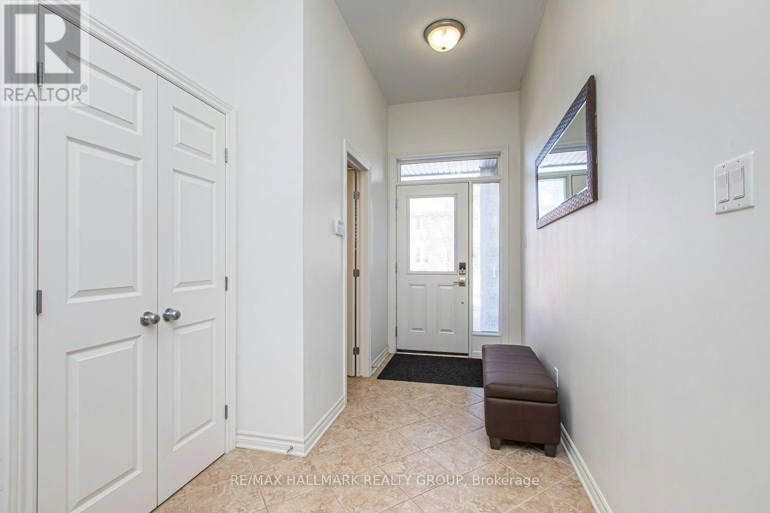 534 Rochefort Circle, Ottawa, ON, K4A 0M8 - 3