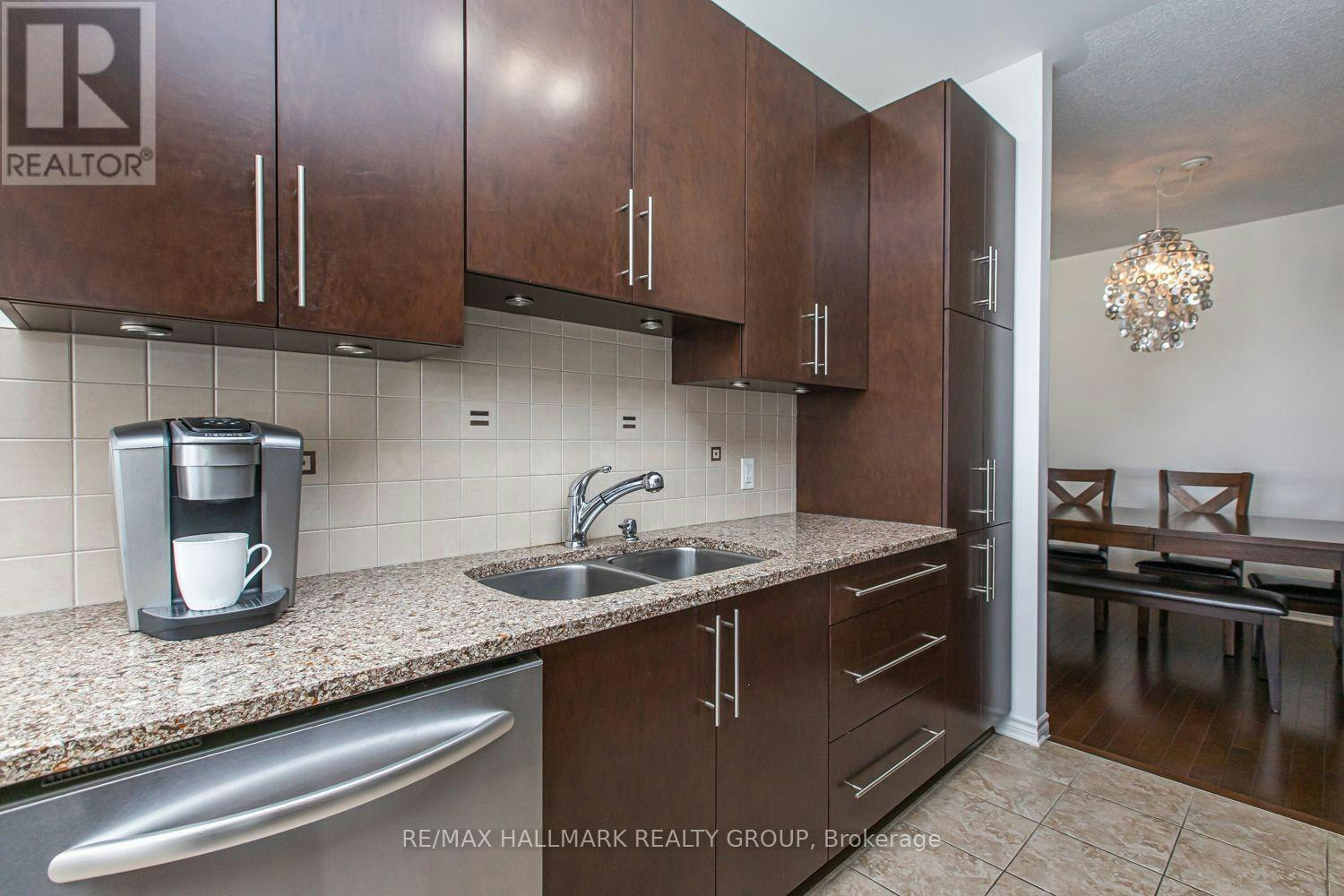 534 Rochefort Circle, Ottawa, ON, K4A 0M8 - 10