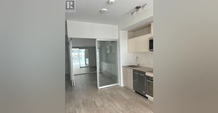 722 SE-60 Princess Street, Toronto, ON, M5A 2C7 - 4