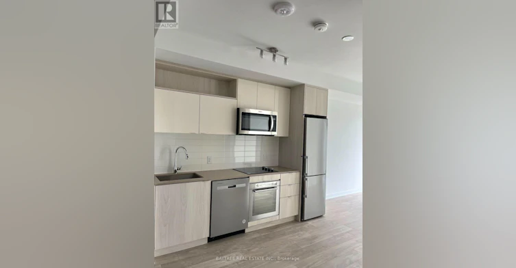 722 SE-60 Princess Street, Toronto, ON, M5A 2C7