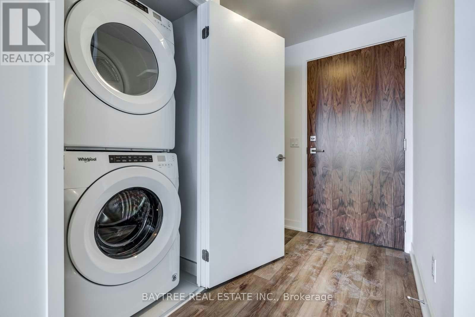 322-30 Baseball Place, Toronto, ON, M4M 0E8 - 16