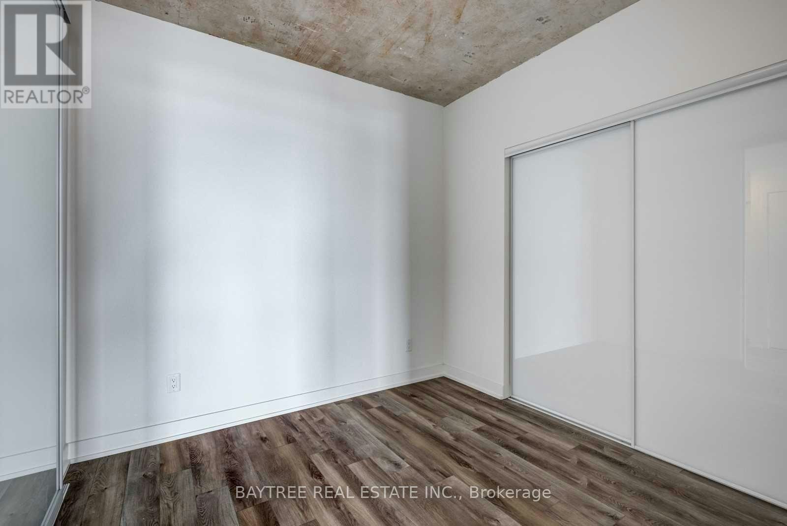 322-30 Baseball Place, Toronto, ON, M4M 0E8 - 8