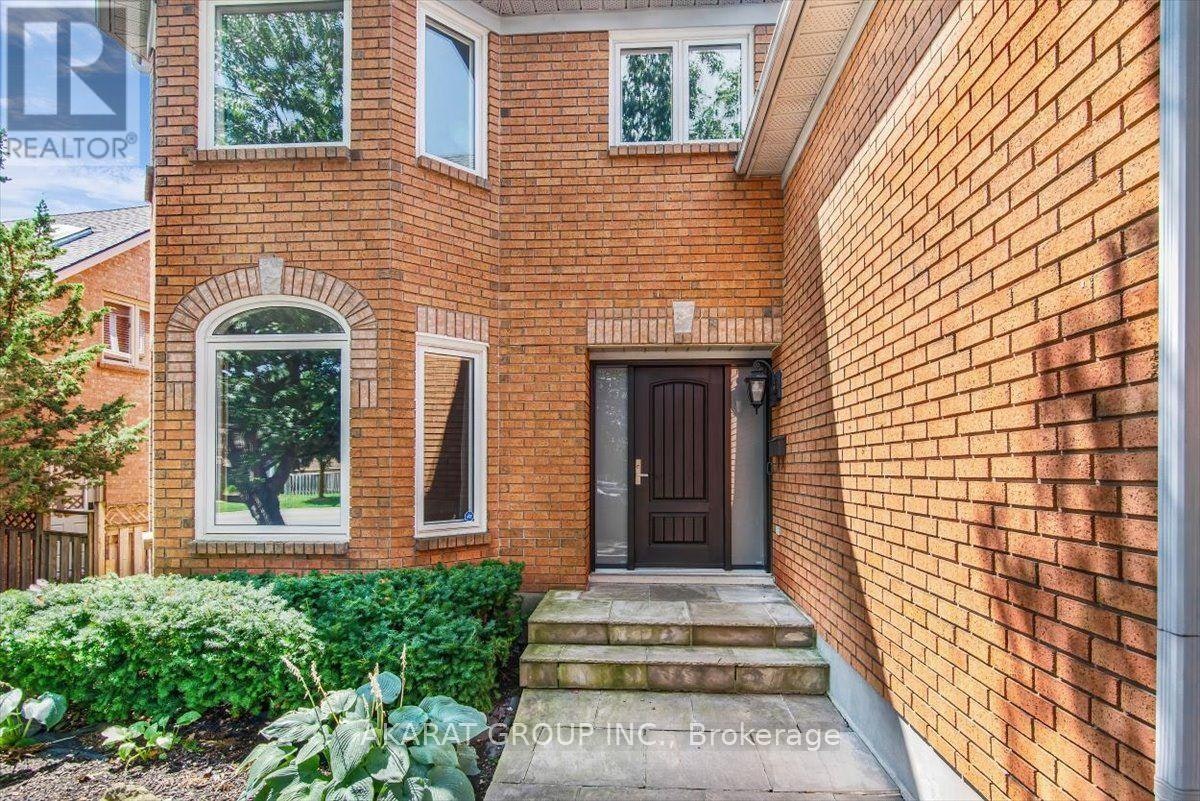 1274 King's College Drive, Oakville, ON, L6M 2T8 - 2