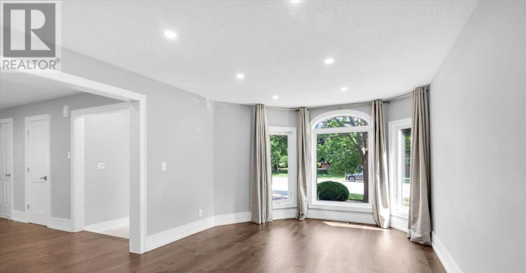 1274 King's College Drive, Oakville, ON, L6M 2T8 - 5