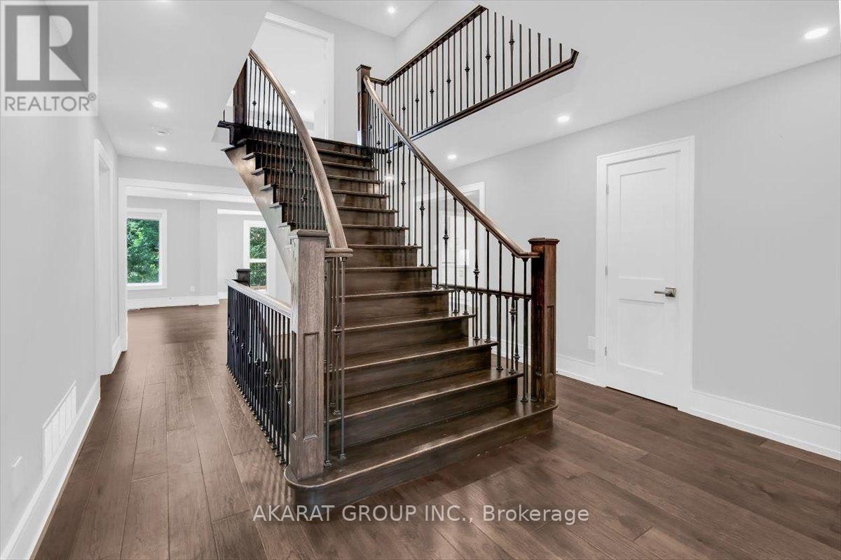 1274 King's College Drive, Oakville, ON, L6M 2T8 - 6