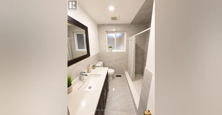 40 Dorward Drive, Toronto, ON, M9V 2J7 - 9