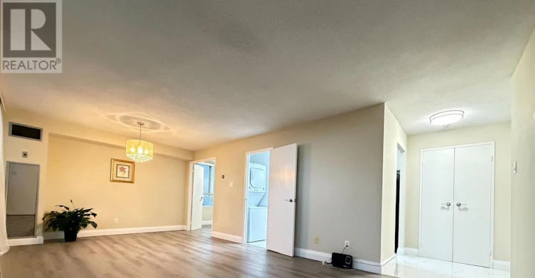 SPH7-3695 Kaneff Crescent, Mississauga, ON, L5A 4B6 - 15