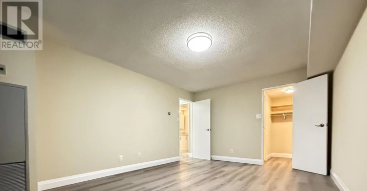 SPH7-3695 Kaneff Crescent, Mississauga, ON, L5A 4B6 - 17