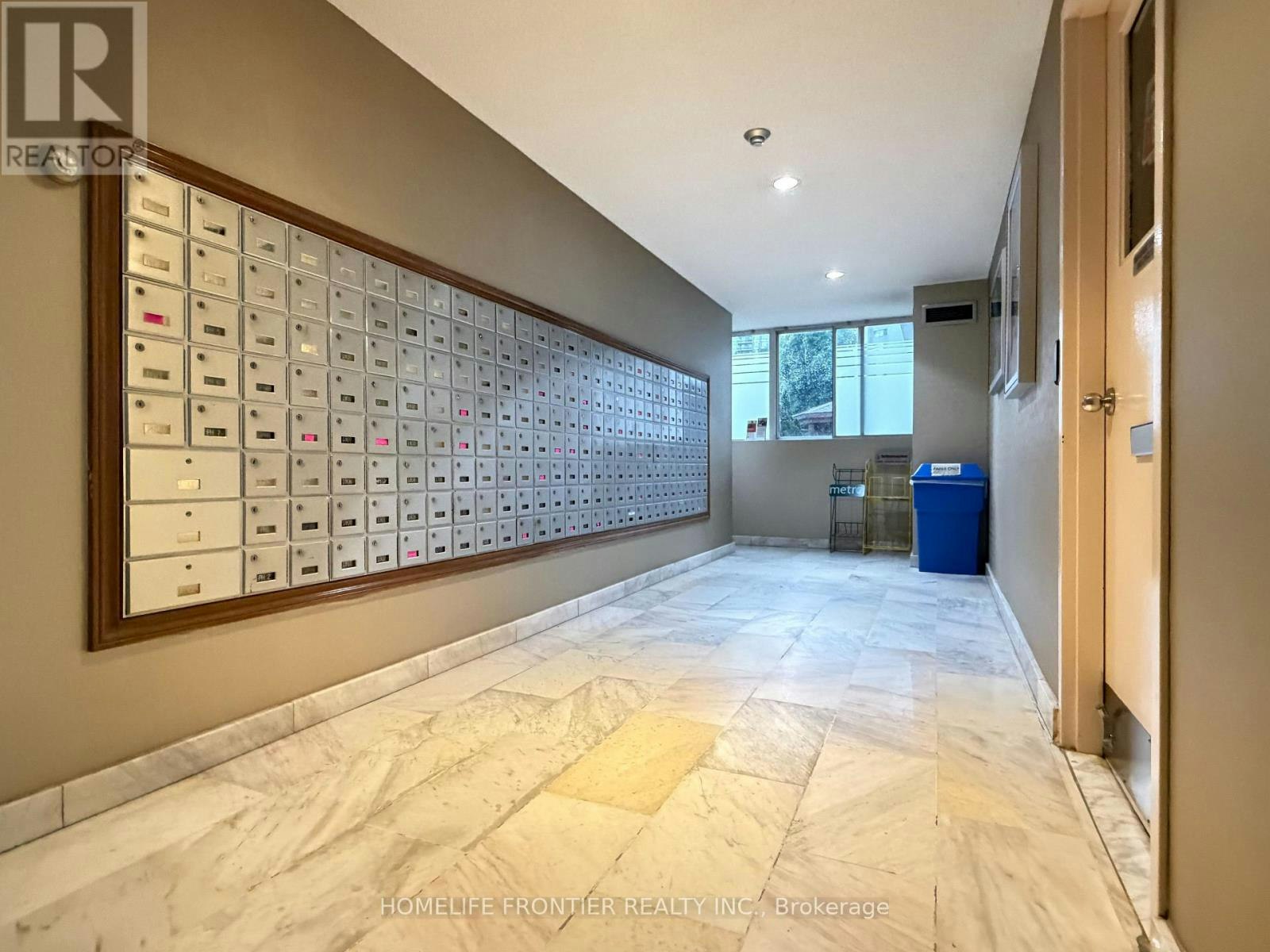 SPH7-3695 Kaneff Crescent, Mississauga, ON, L5A 4B6 - 5
