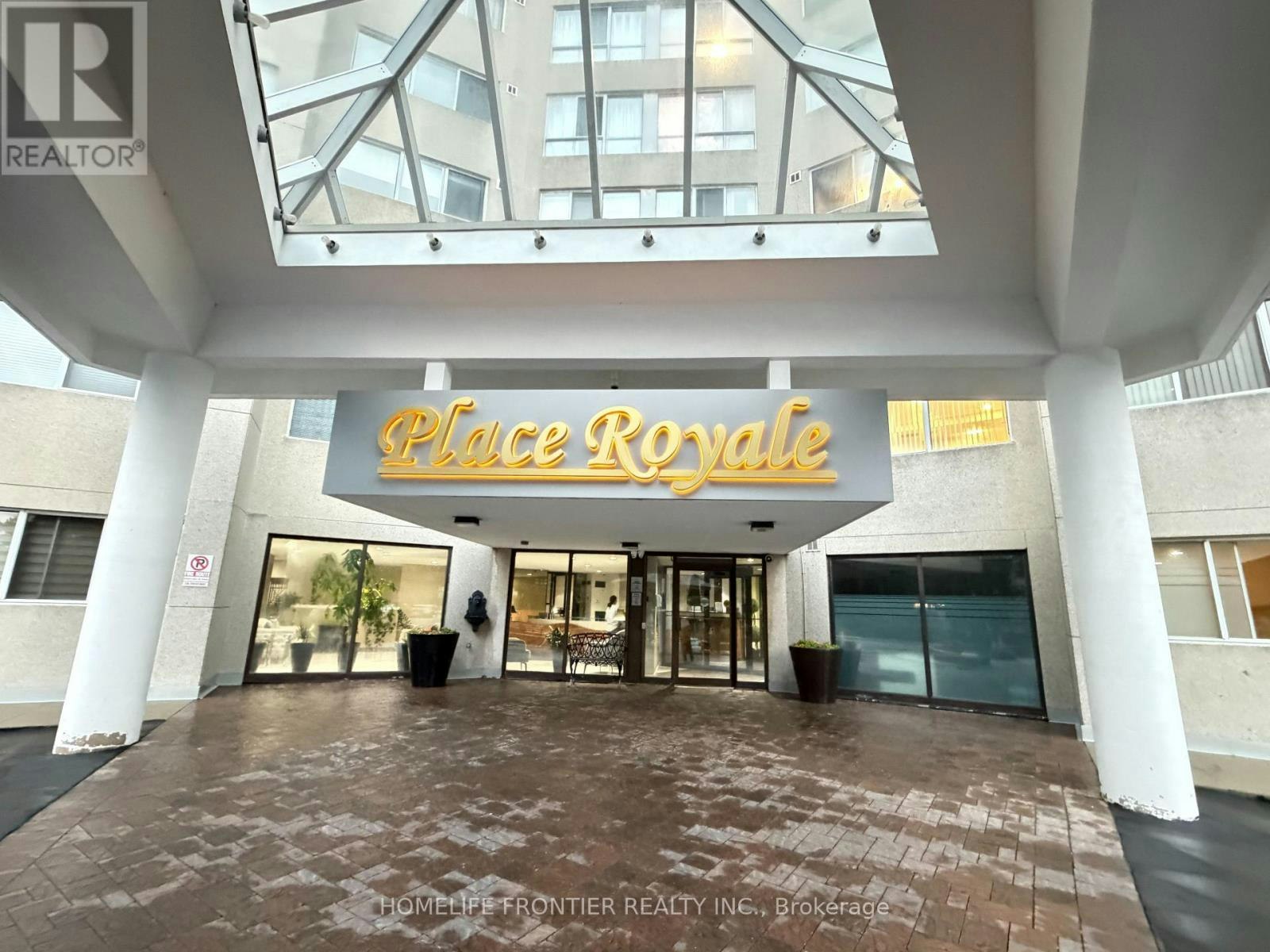 SPH7-3695 Kaneff Crescent, Mississauga, ON, L5A 4B6 - 3