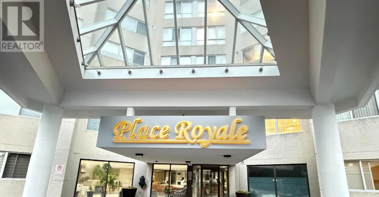 SPH7-3695 Kaneff Crescent, Mississauga, ON, L5A 4B6 - 3