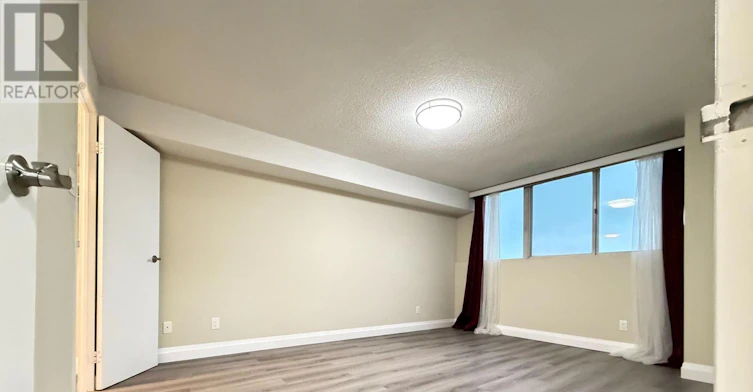 SPH7-3695 Kaneff Crescent, Mississauga, ON, L5A 4B6 - 16
