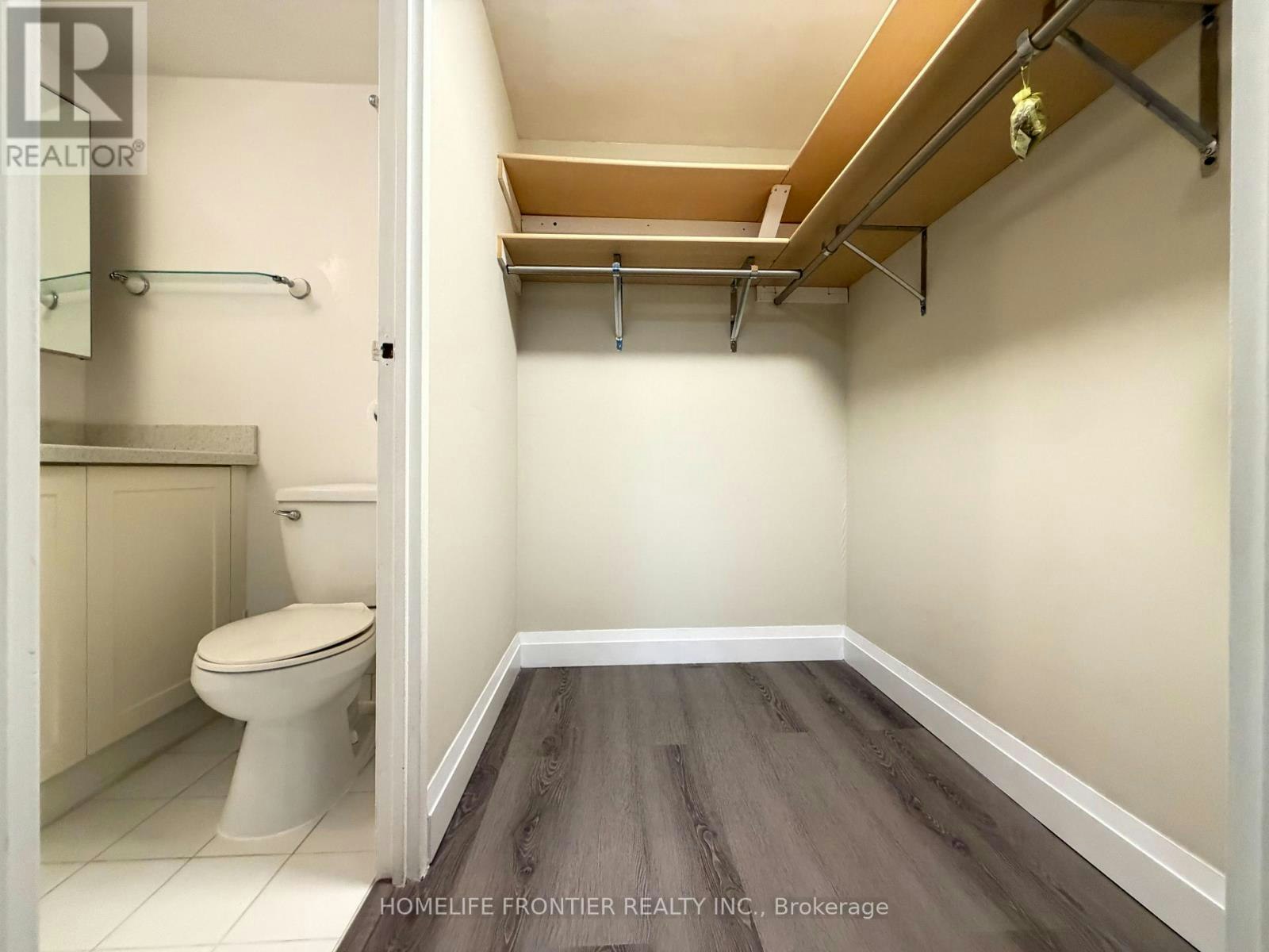 SPH7-3695 Kaneff Crescent, Mississauga, ON, L5A 4B6 - 19