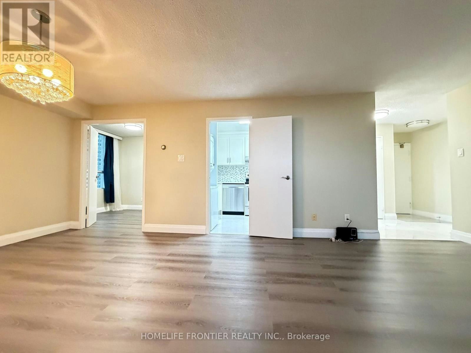 SPH7-3695 Kaneff Crescent, Mississauga, ON, L5A 4B6 - 14