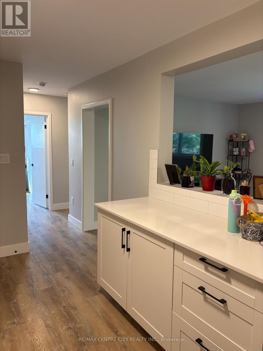9-400 Scenic Drive S, London, ON, N5Z 3A8 - 8